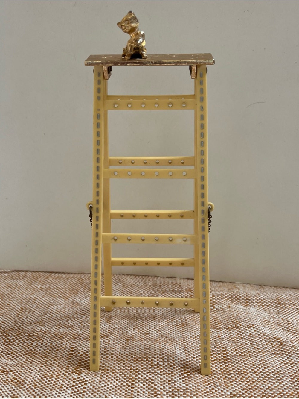 Earring Ladder Jewelry Holder 70's Vintage Jameco Kitty Cat At Top Pierced Ears
